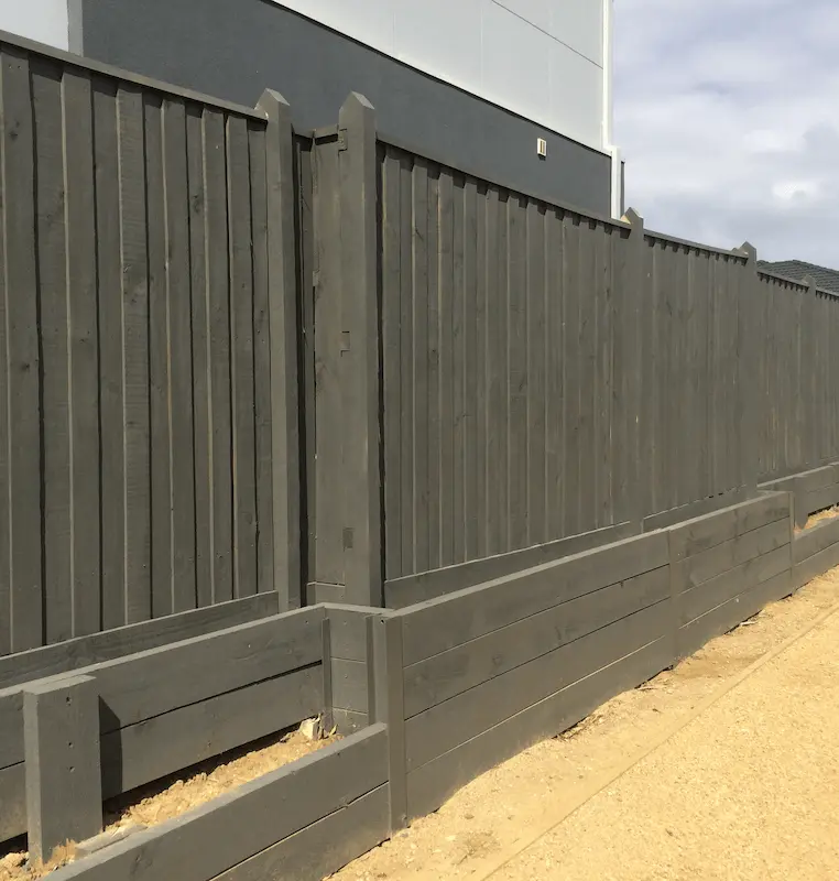 paling fence unpainted