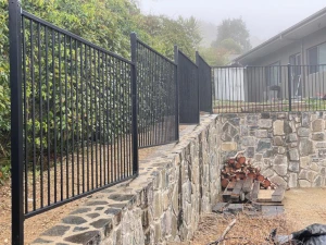 Tubular fence